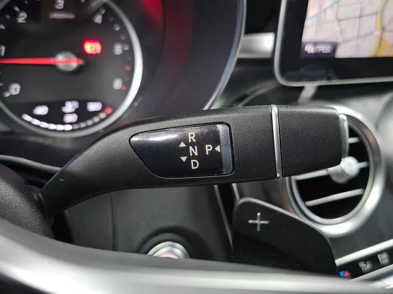 Mercedes-Benz C 220 - САМО 30% АВАНС, снимка 9 - Автомобили и джипове - 55570010