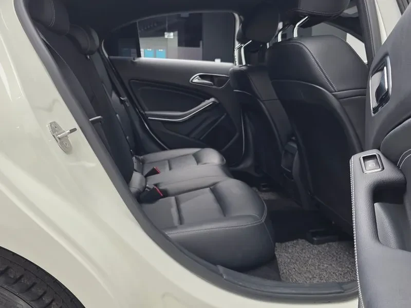 Mercedes-Benz A 200 W176, снимка 12 - Автомобили и джипове - 55884233