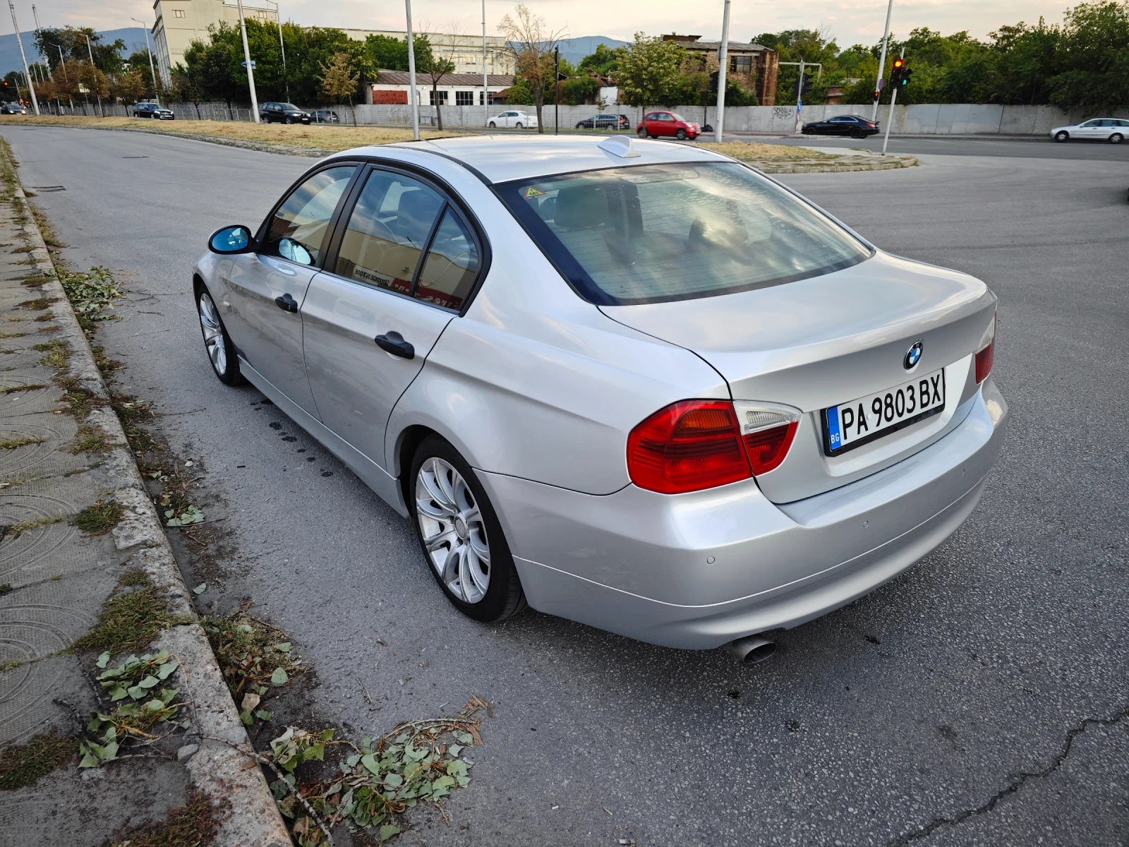 BMW 320 Е90 - изображение 4