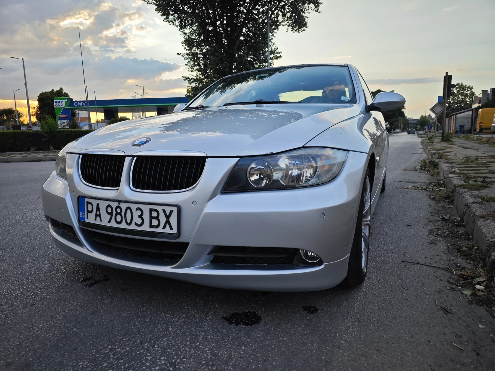 BMW 320 Е90 - изображение 2