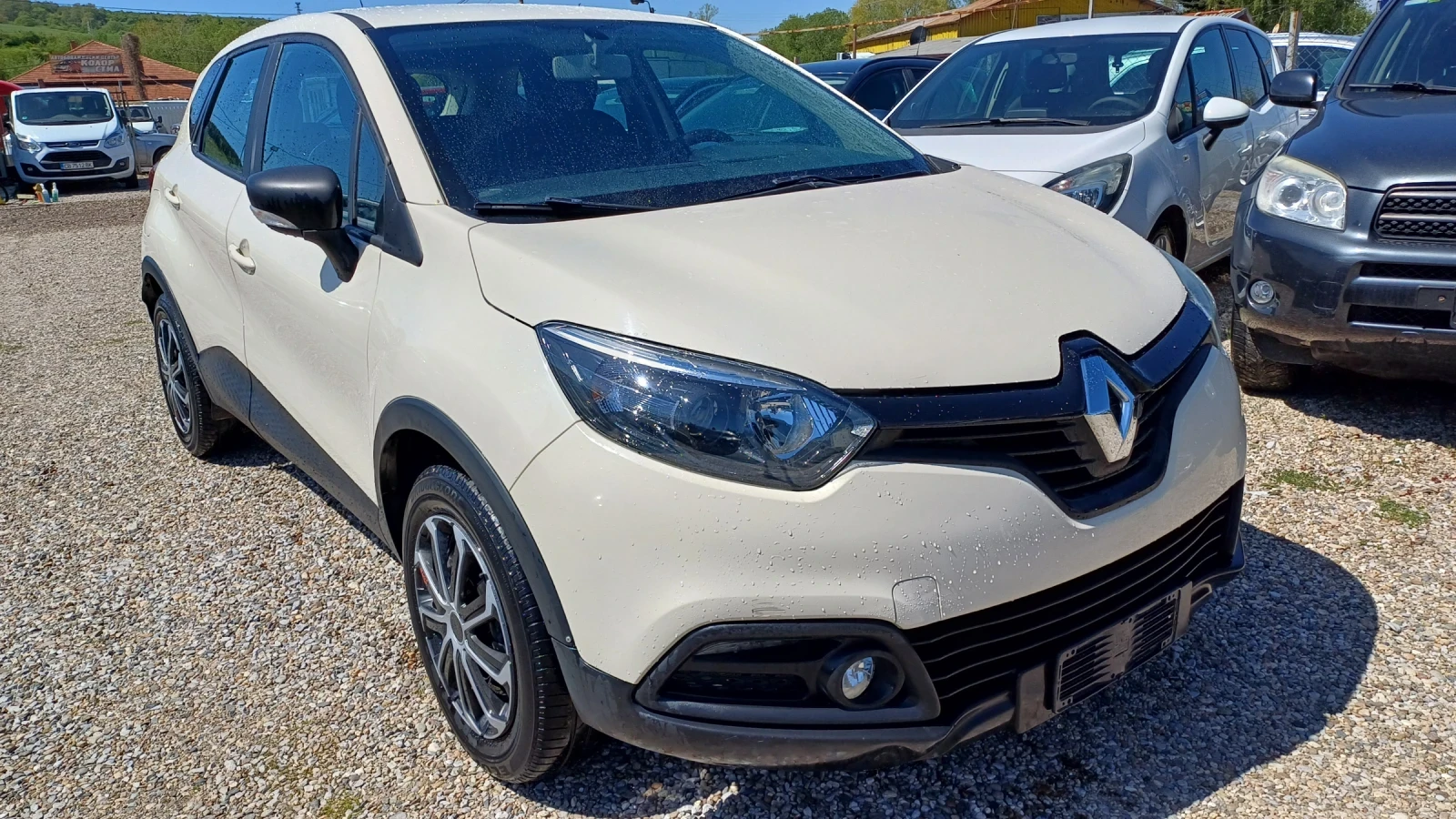 Renault Captur 1.5dci - изображение 2