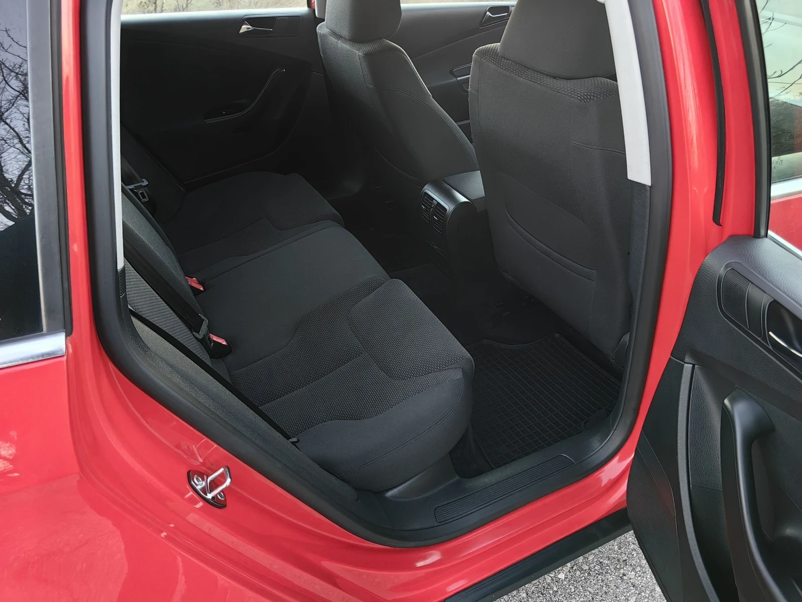 VW Passat 2.0TDI BMP 8KЛ. 4Х4 182Х.КМ - изображение 9