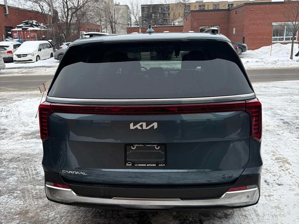 Kia Carnival * FWD * CARFAX *  - изображение 4