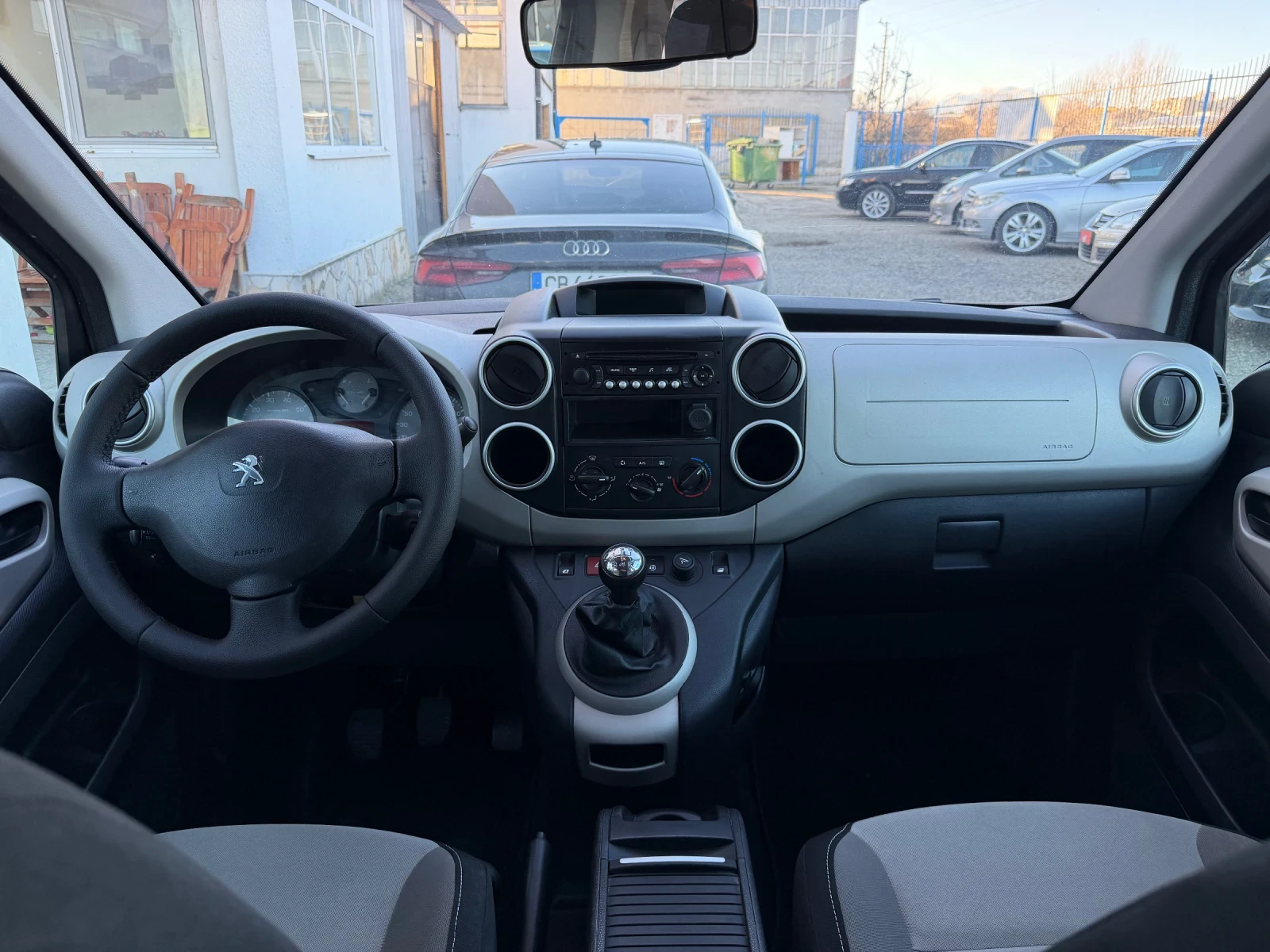 Peugeot Partner Tepee ���������� | Mobile.bg � ����������� 11