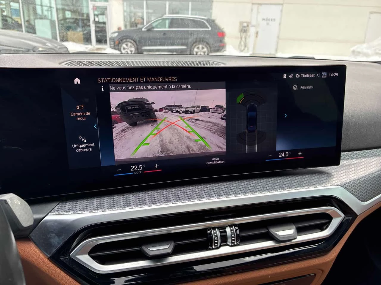 BMW 330 * 330i xDrive * CARFAX * ЦЕНА ДО БГ - изображение 10