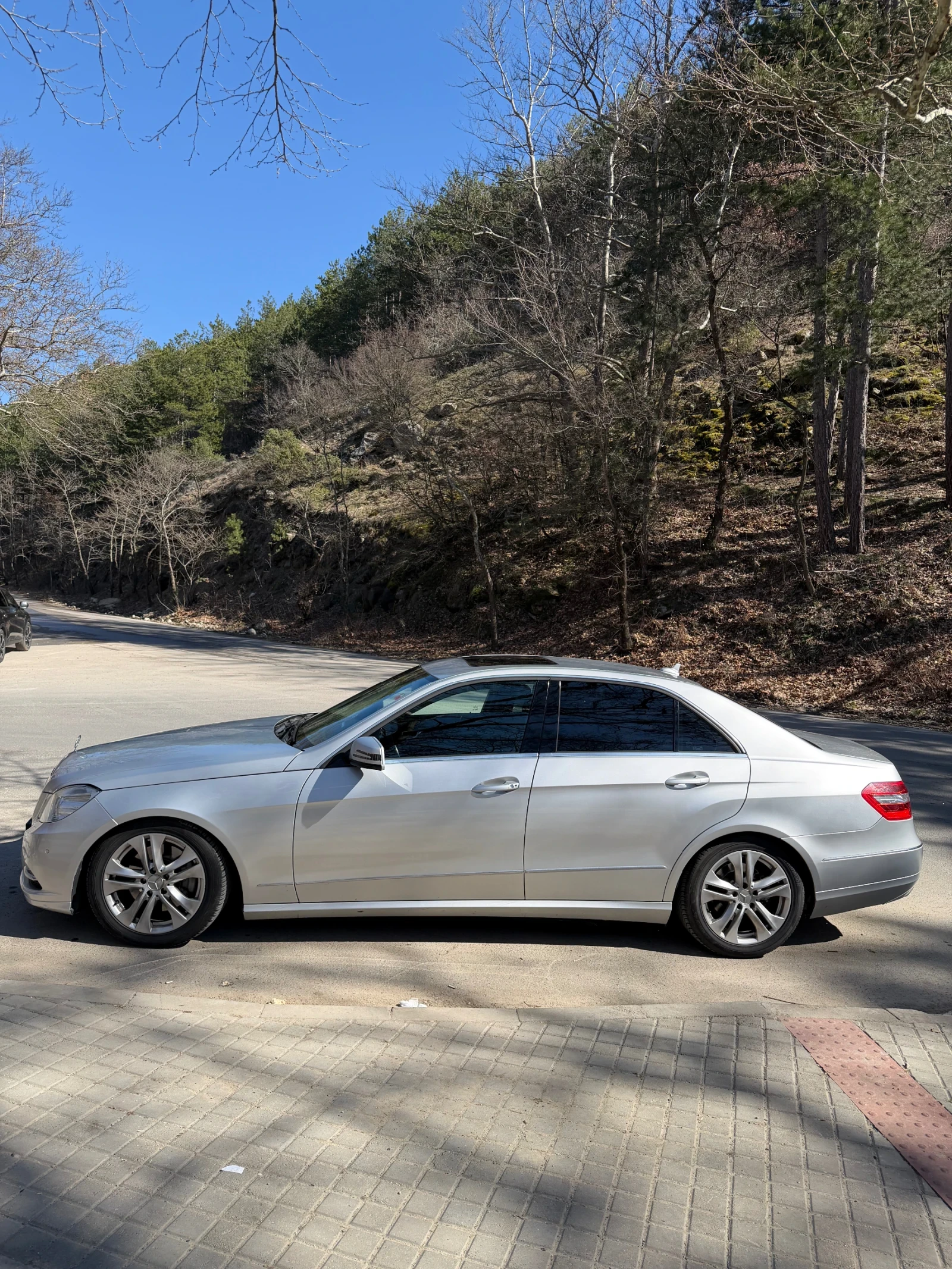 Mercedes-Benz E 350  - изображение 2