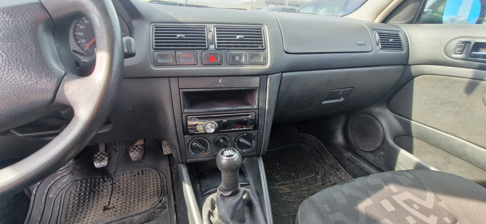 VW Golf 4, снимка 9 - Автомобили и джипове - 53685007