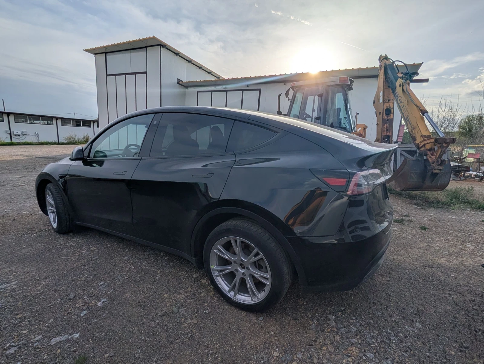 Tesla Model Y LR AWD, снимка 5 - Автомобили и джипове - 53781617