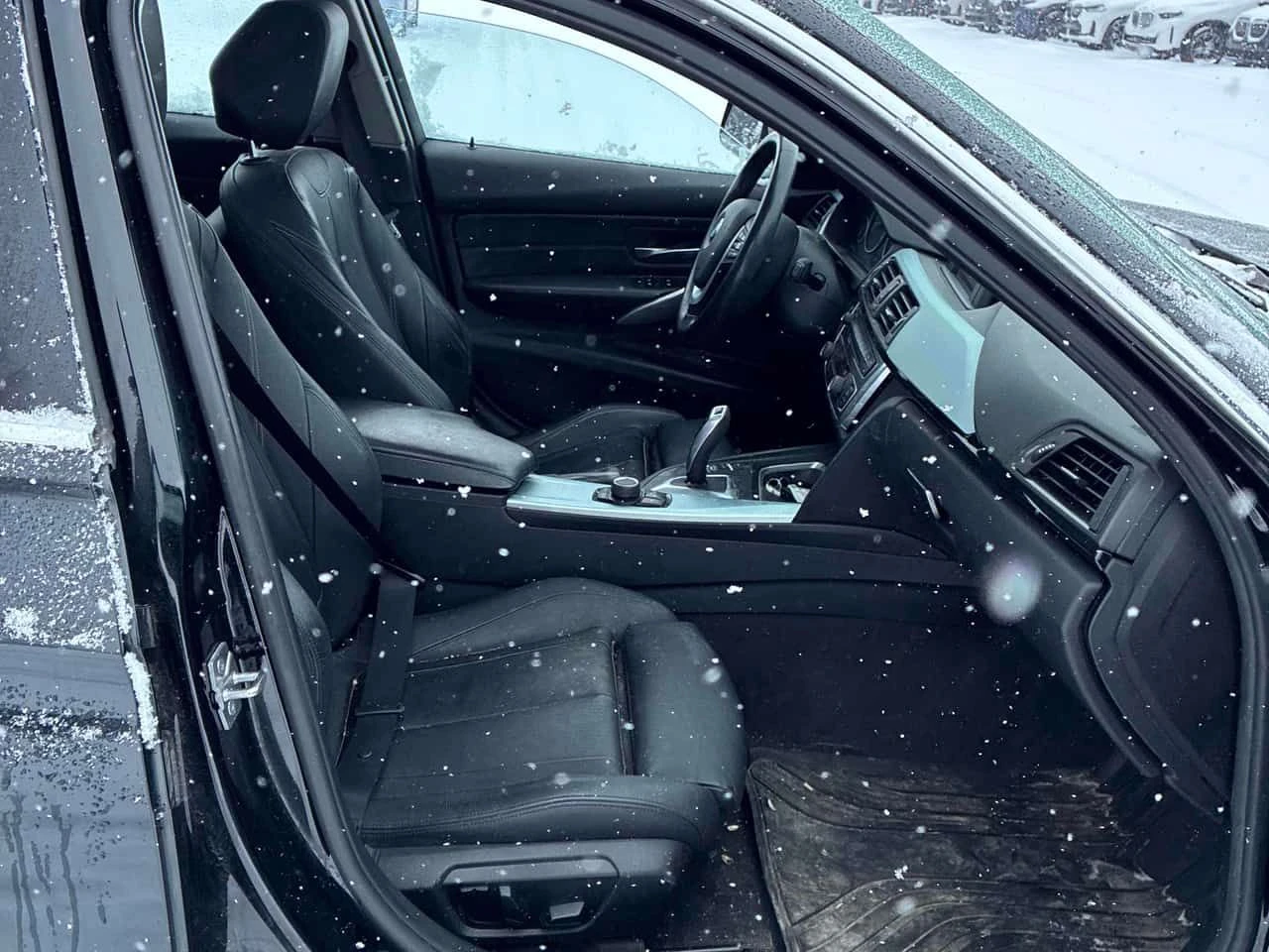 BMW 320 * 320i xDrive * CARFAX * ���� �� �� | Mobile.bg � ����������� 15