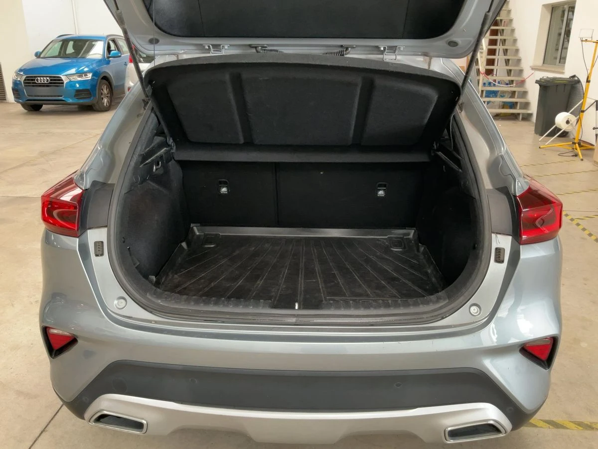 Kia XCeed 1, 6 crdi mild hibrid, снимка 12 - Автомобили и джипове - 54377180