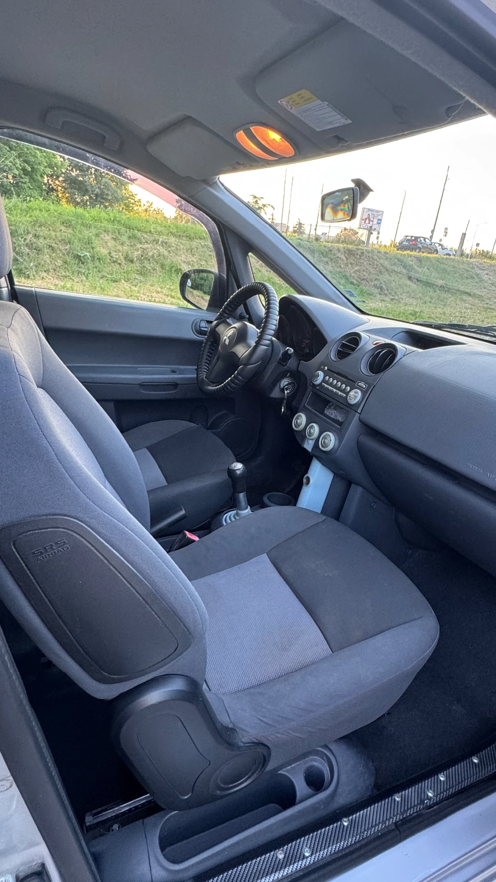 Mitsubishi Colt, снимка 5 - Автомобили и джипове - 54543371