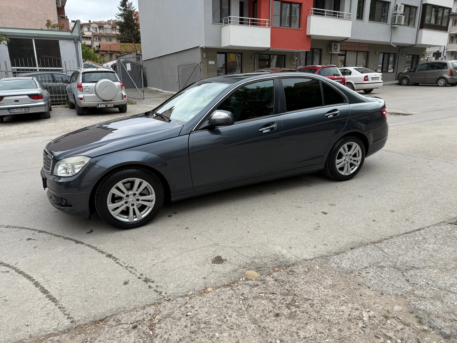 Mercedes-Benz C 180, снимка 6 - Автомобили и джипове - 54624345
