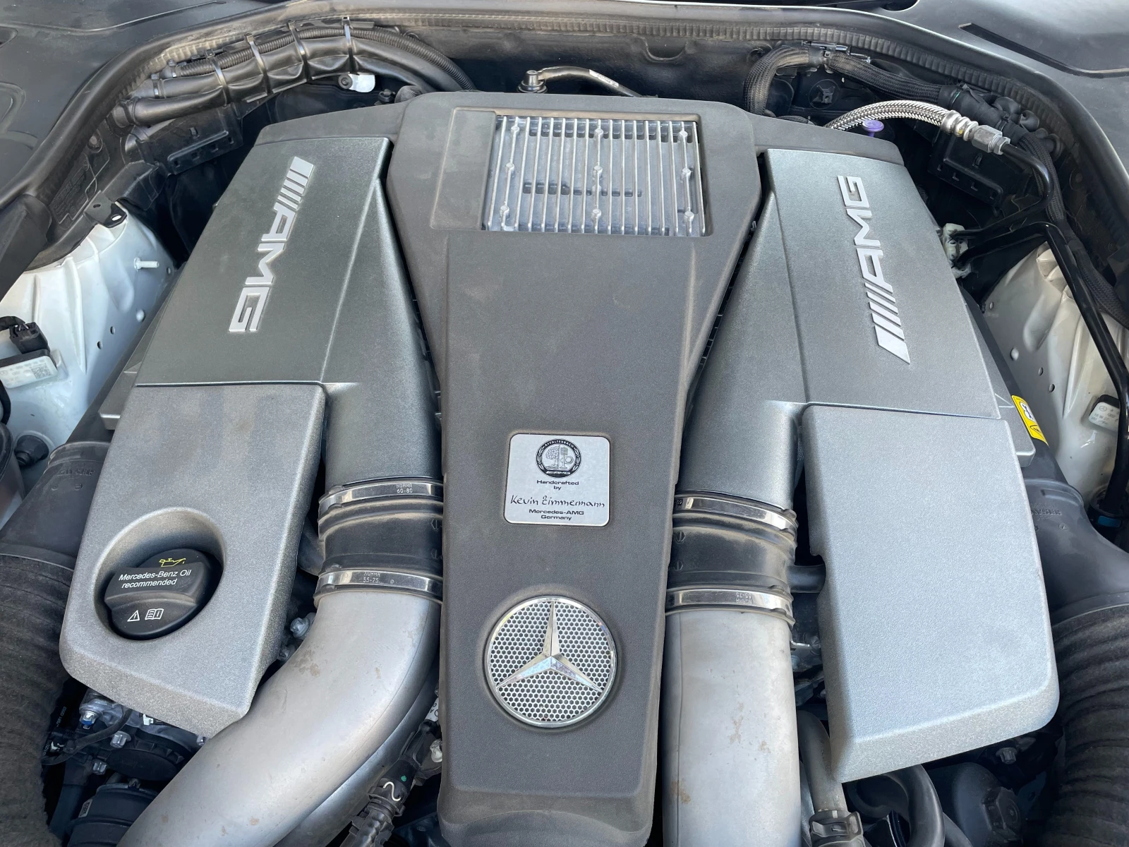 Mercedes-Benz S 63 AMG Cabriolet 4MATIC Бяла перла с червен таван, снимка 16 - Автомобили и джипове - 54670391