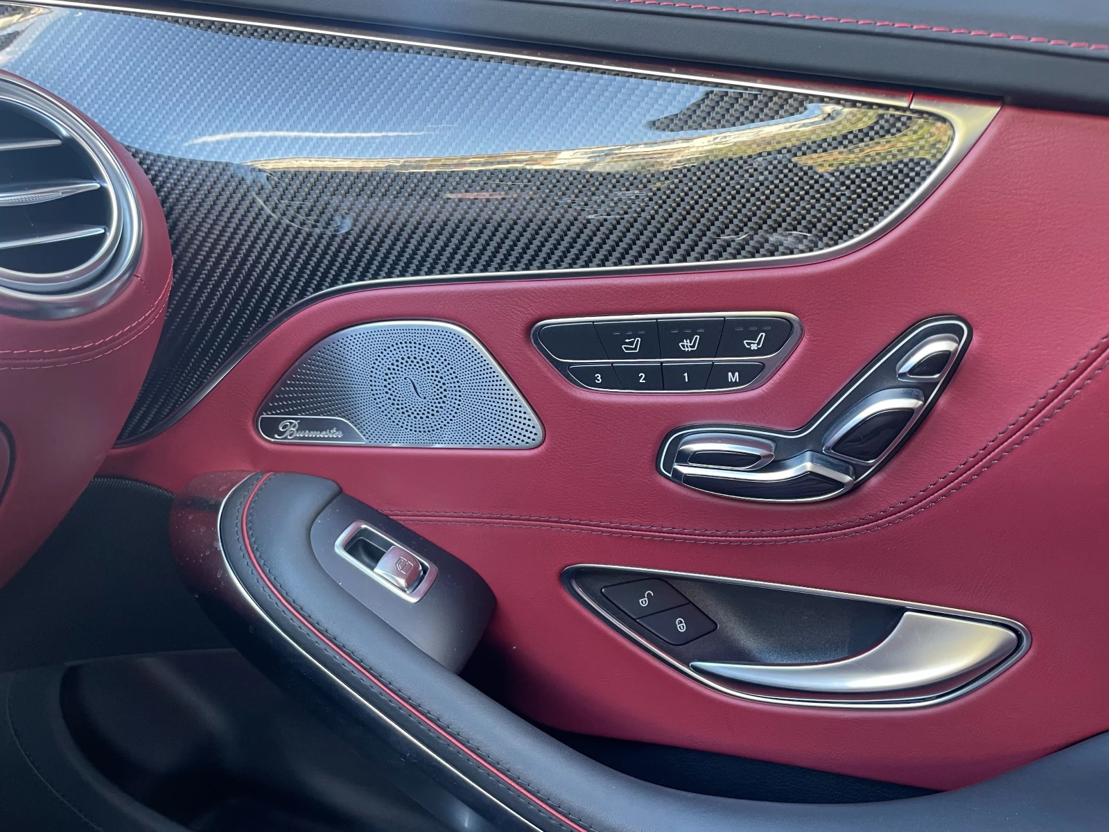 Mercedes-Benz S 63 AMG Cabriolet 4MATIC Бяла перла с червен таван, снимка 15 - Автомобили и джипове - 54670391