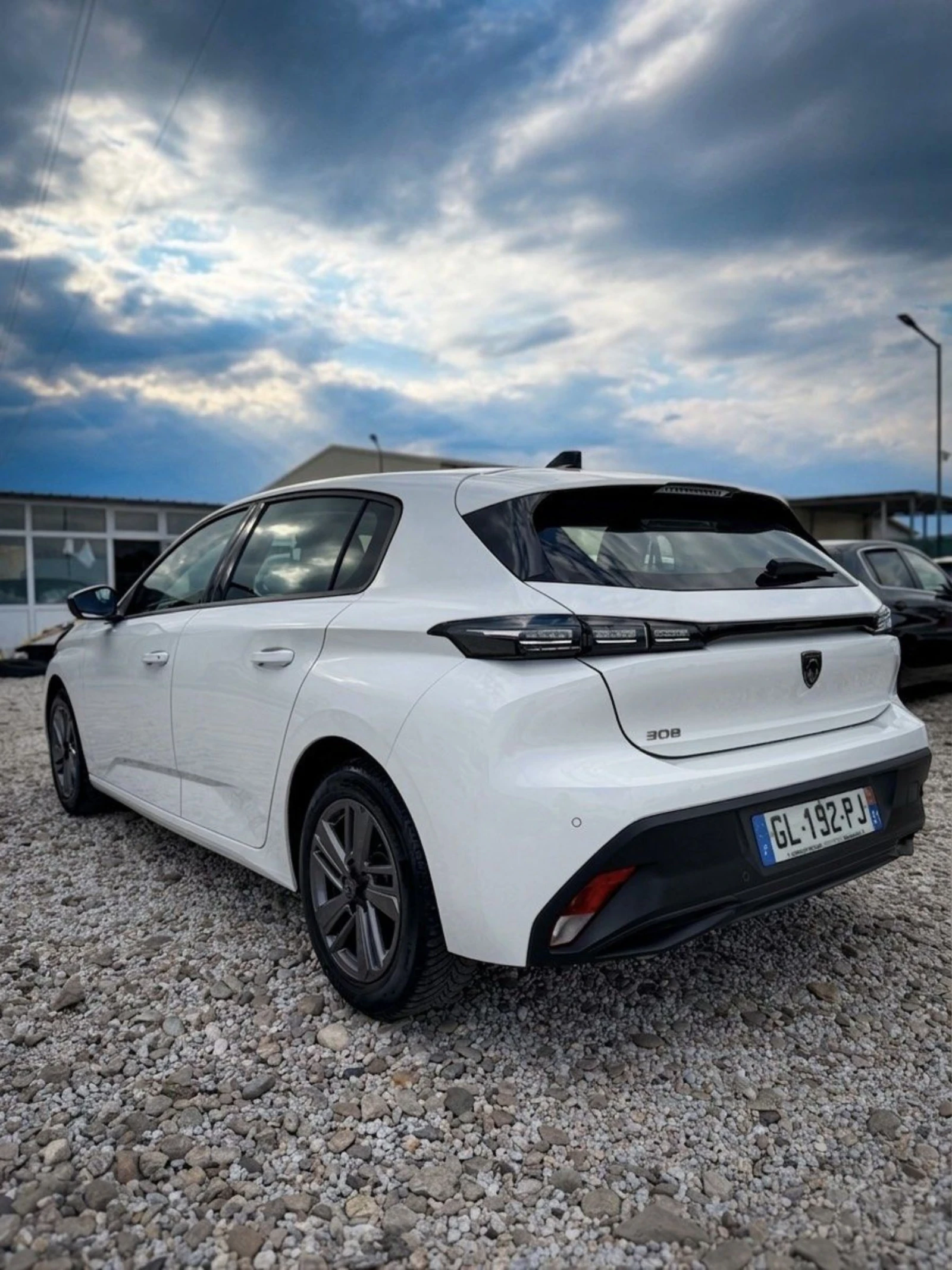 Peugeot 308 1.5 HDI, снимка 4 - Автомобили и джипове - 54676877
