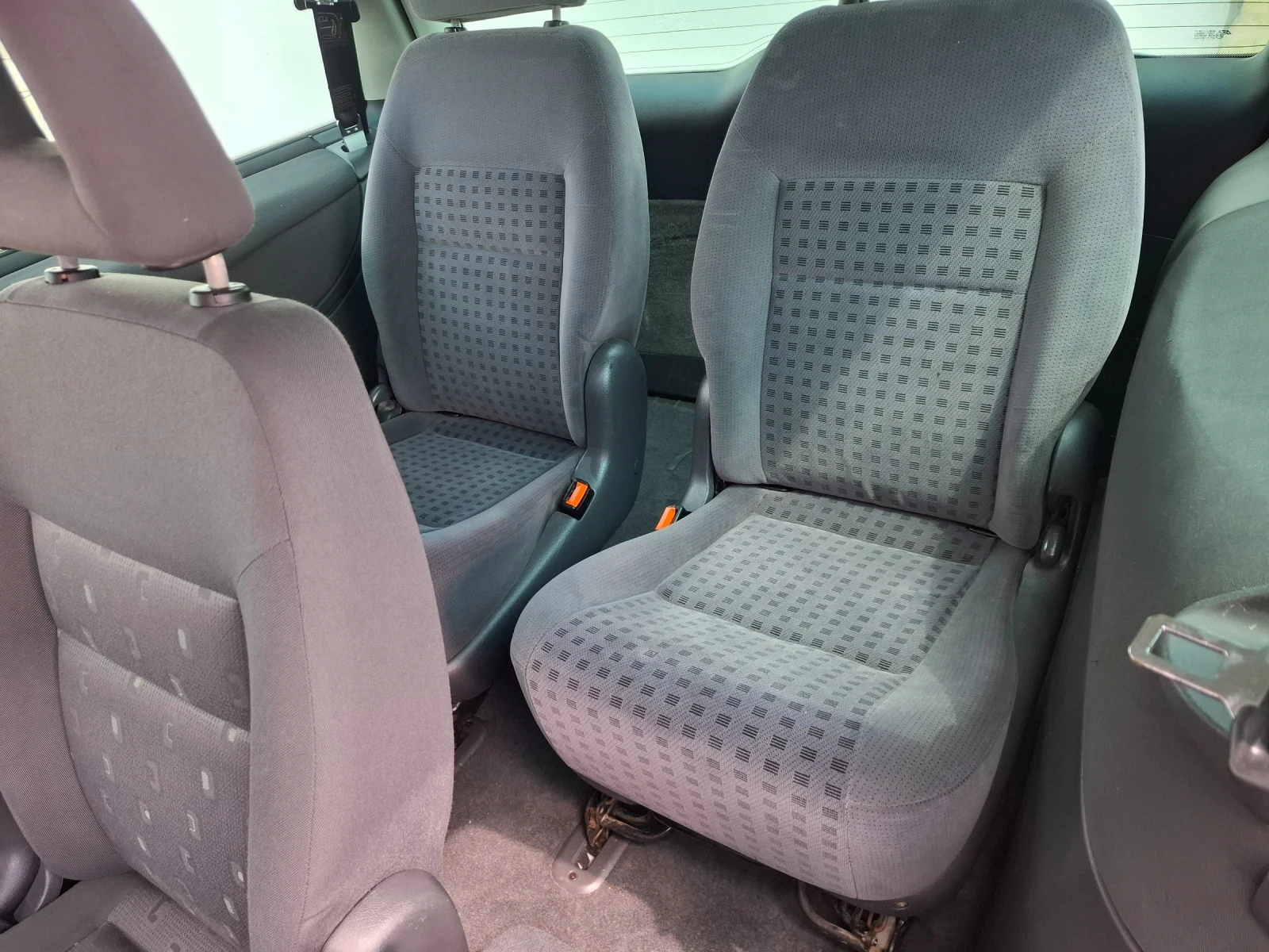 VW Sharan 1.9 TDI , снимка 10 - Автомобили и джипове - 54925477