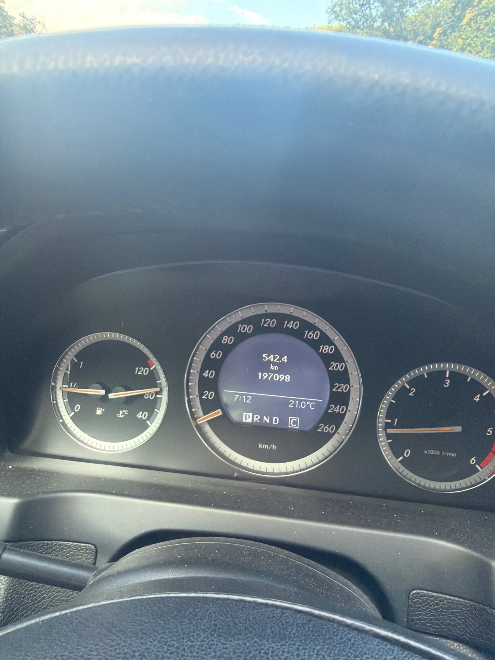 Mercedes-Benz C 220 Перфектен 646 мотор, снимка 7 - Автомобили и джипове - 55005533