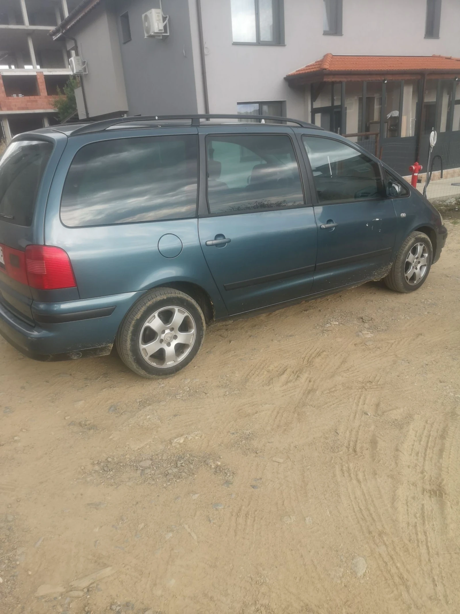 VW Sharan 1.8T, снимка 7 - Автомобили и джипове - 55013981