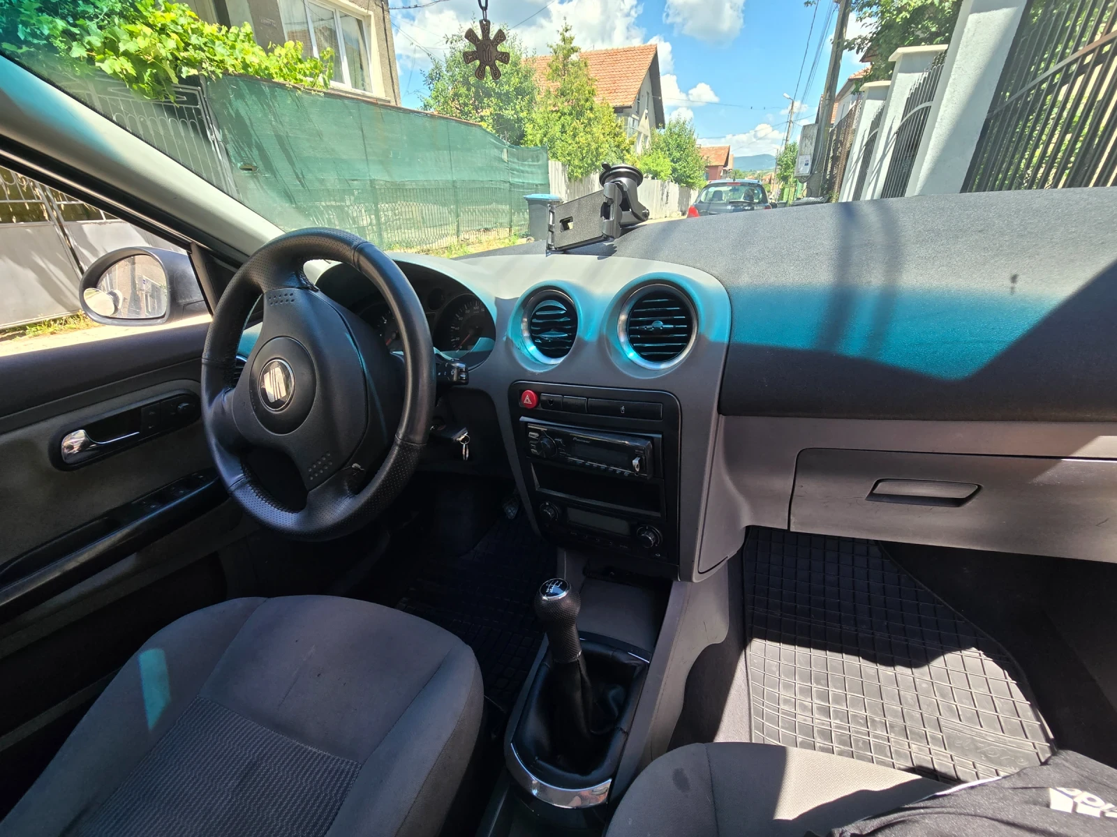 Seat Ibiza, снимка 10 - Автомобили и джипове - 55155744
