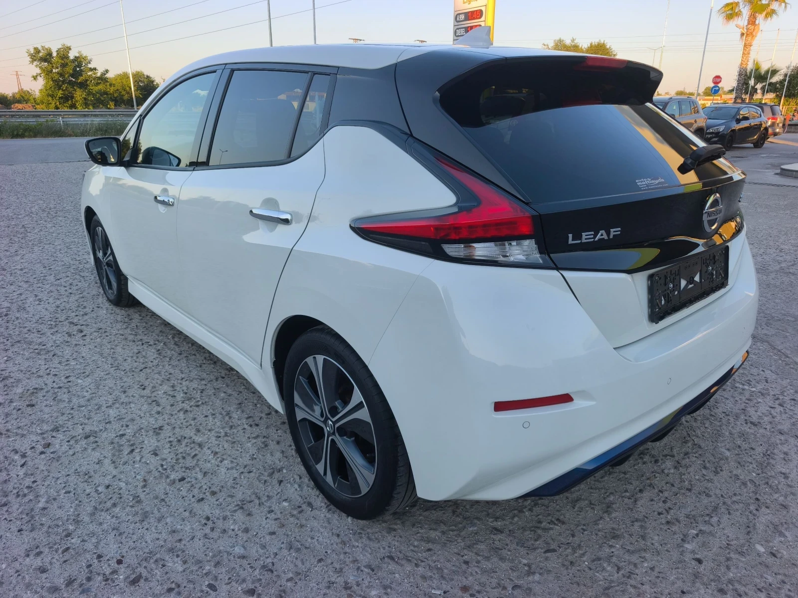 Nissan Leaf  40KW FULL SERVICE IN NISSAN NEW !!!, снимка 5 - Автомобили и джипове - 55245109