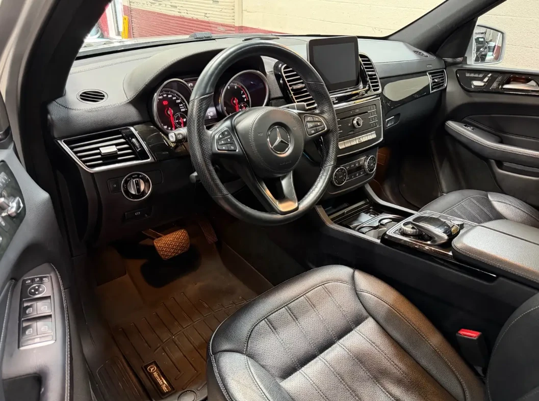 Mercedes-Benz GLS 450 AMG pack, снимка 4 - Автомобили и джипове - 55301456