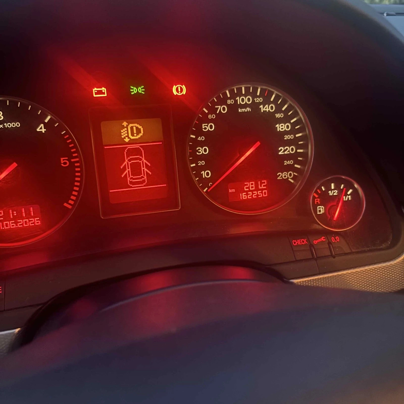 Audi A4, снимка 10 - Автомобили и джипове - 55557164