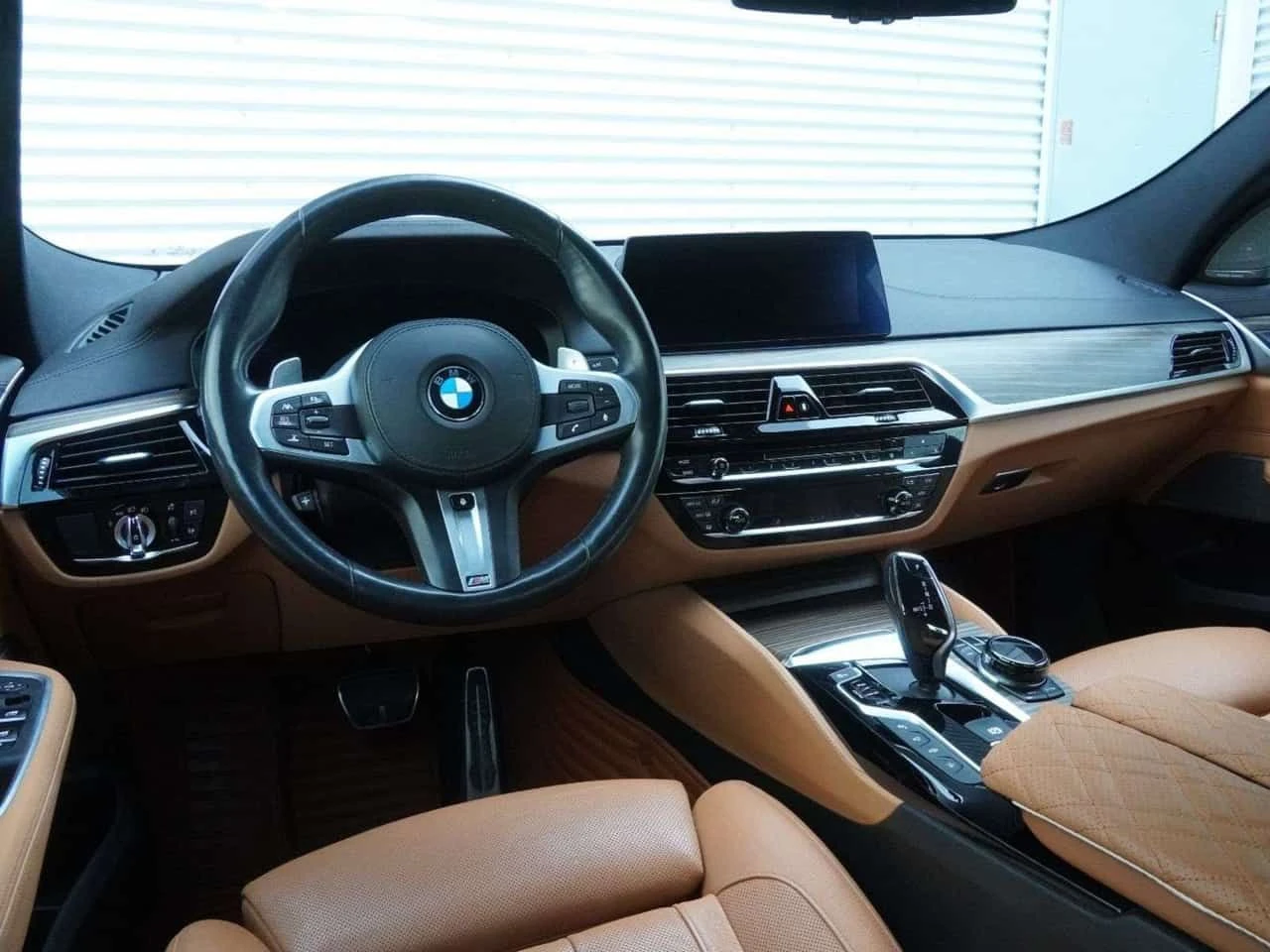BMW 640 GT * Фиксирана цена до България * CARFAX * , снимка 15 - Автомобили и джипове - 55570011