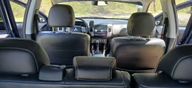 Mitsubishi Outlander 2.4i / 4* 4 / Ръчни скорости / 7м., снимка 10