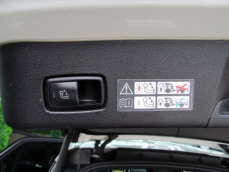 Mercedes-Benz ML 350 AMG/4-MATIC/harman kardon/СОБСТВЕН ЛИЗИНГ, снимка 13 - Автомобили и джипове - 52035705