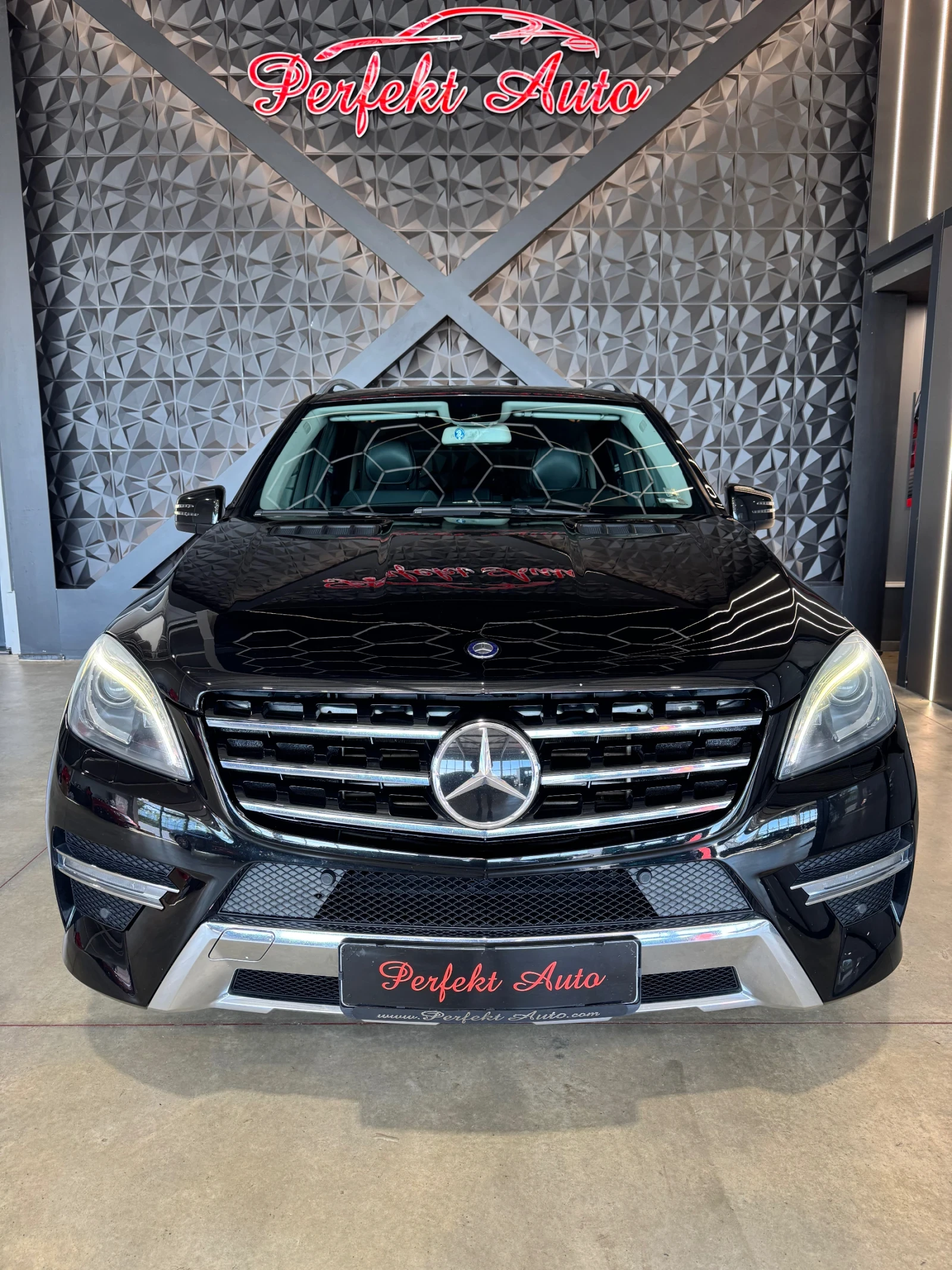 Mercedes-Benz ML 350 d 4 MATIC BLUETEC * AMG * Шибедах - изображение 3