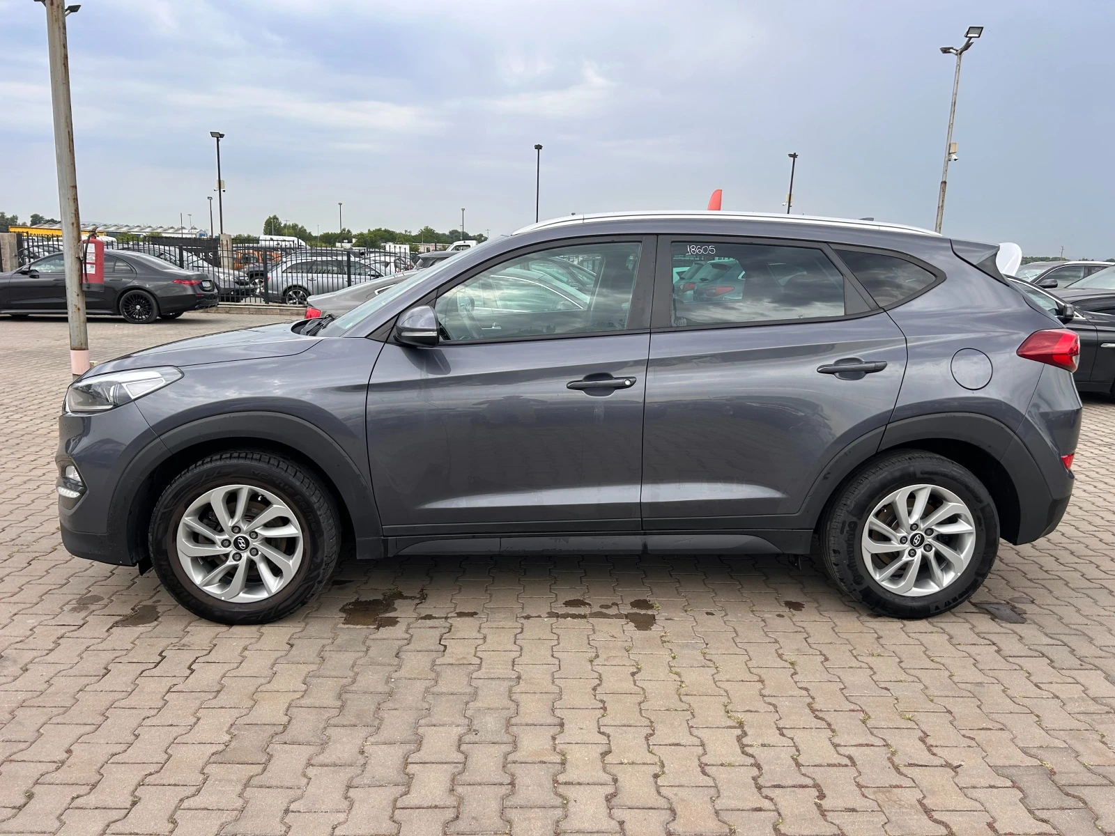 Hyundai Tucson 1.7CRDI AVTOMAT/NAVI/KAMERA EURO 6  - изображение 9