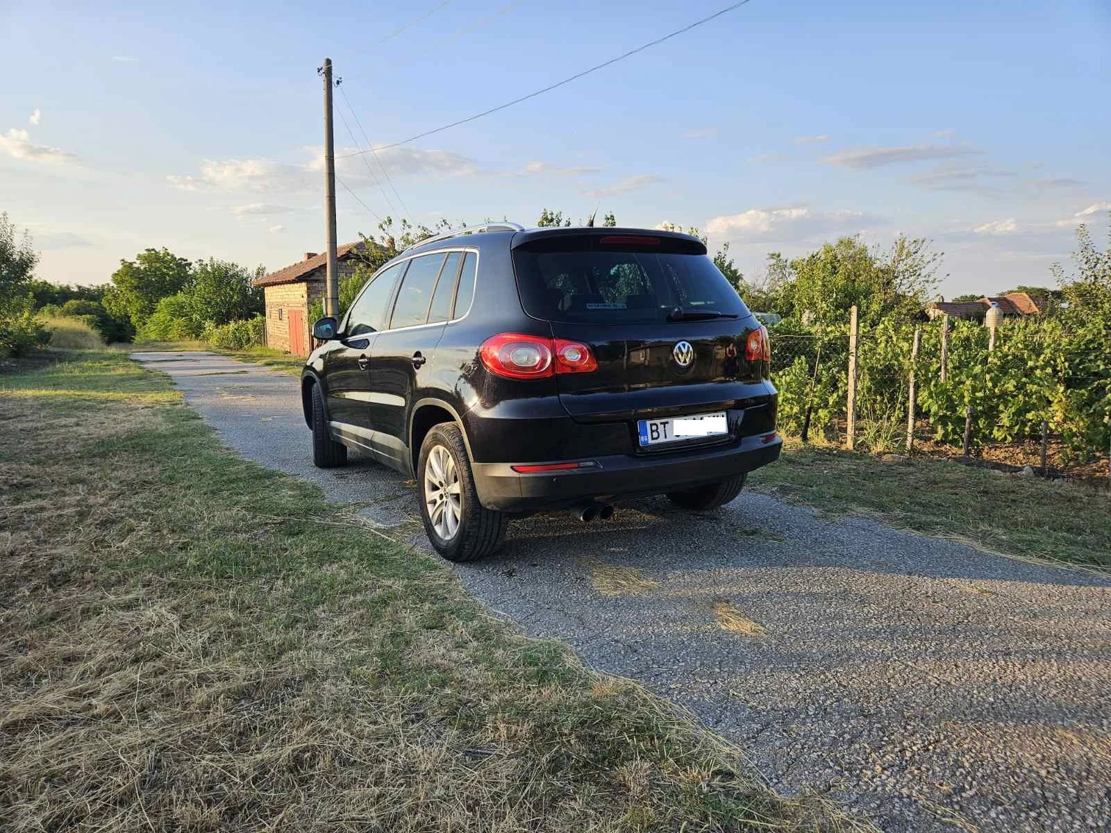 VW Tiguan 2.0 140 автомат - изображение 3
