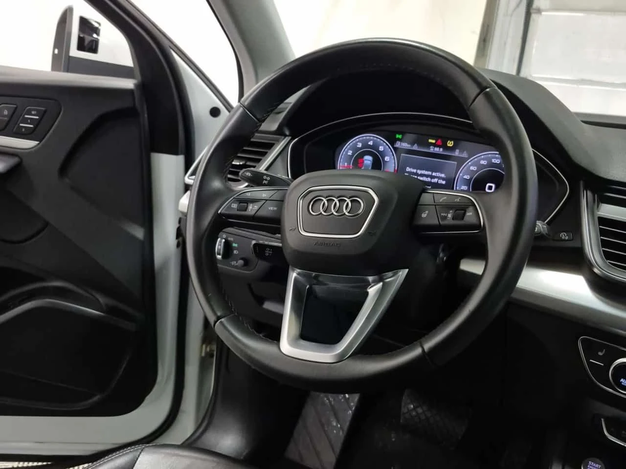 Audi Q5 * PROGRESSIV * CARFAX * ДИСТРОНИК* ПАНОРАМА*  - изображение 10