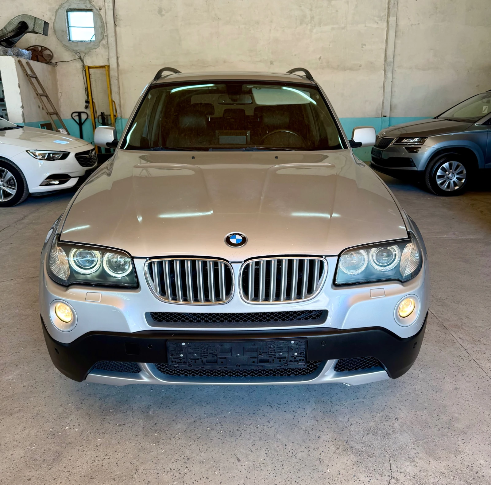 BMW X3 xDrive35d 3.0 286 к.с. ОБСЛУЖЕН FACELIFT, снимка 2 - Автомобили и джипове - 53565317