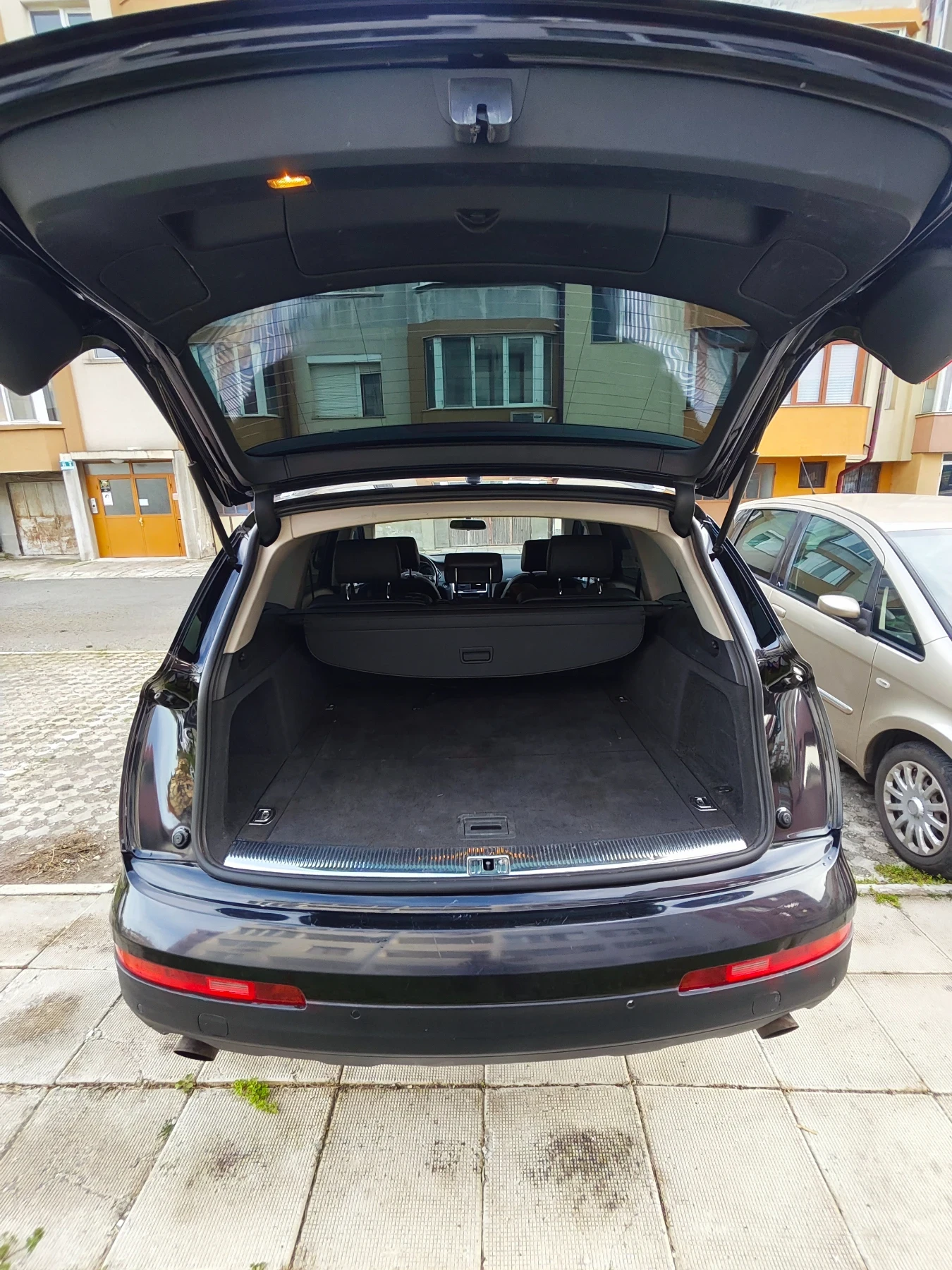 Audi Q7 3.0 TDI, снимка 7 - Автомобили и джипове - 54295553