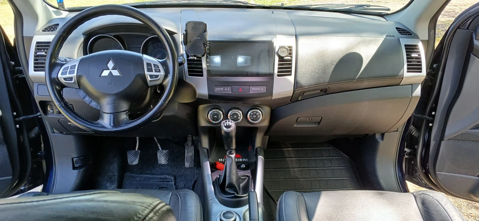 Mitsubishi Outlander 2.4i / 4* 4 / ����� �������� / 7�. | Mobile.bg � ����������� 12