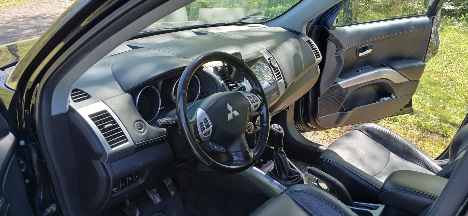 Mitsubishi Outlander 2.4i / 4* 4 / ����� �������� / 7�. | Mobile.bg � ����������� 14