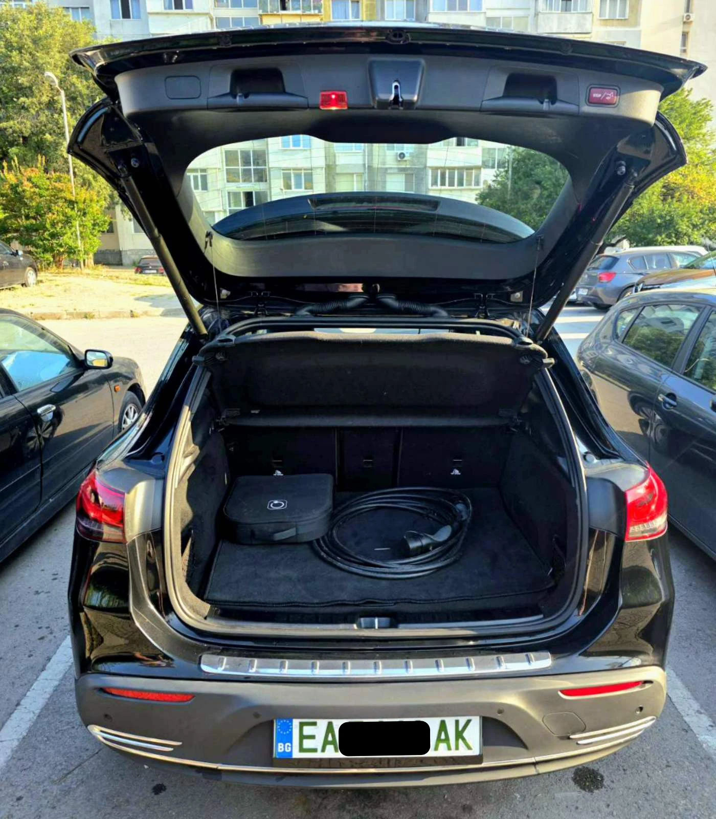 Mercedes-Benz EQA, снимка 5 - Автомобили и джипове - 55378671