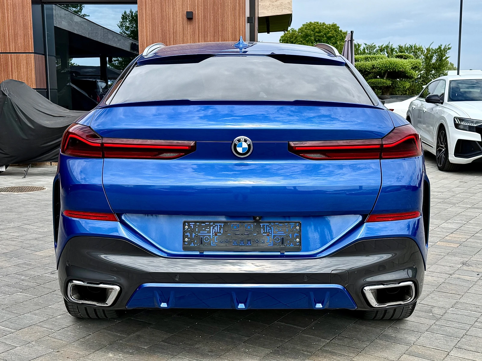 BMW X6 30d M-pak * LASER* OBDUH* Swarowski* MASAJ* harman, снимка 6 - Автомобили и джипове - 55453973