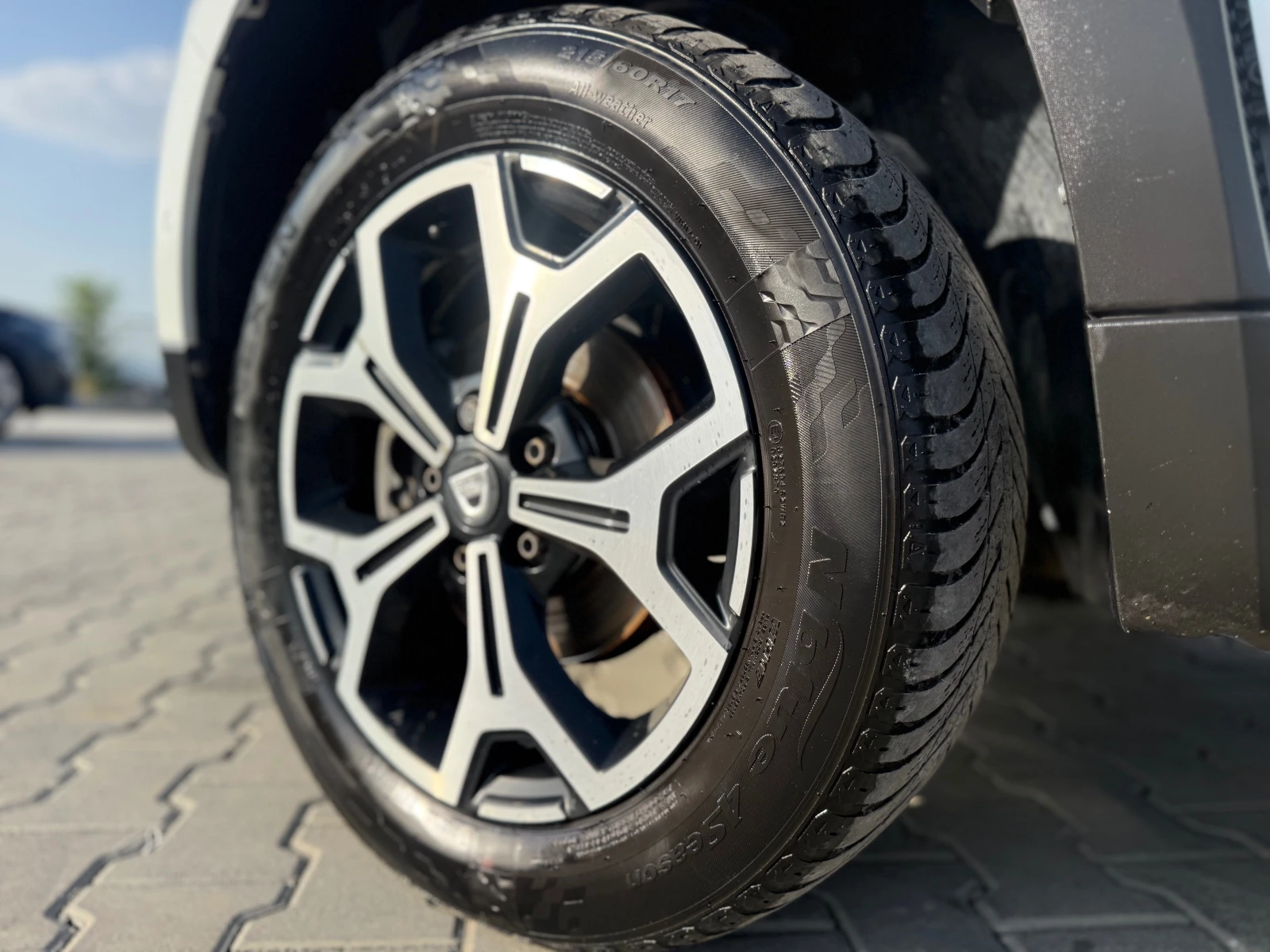 Dacia Duster 1.5dci СОБСТВЕН ЛИЗИНГ !!!, снимка 9 - Автомобили и джипове - 55920055