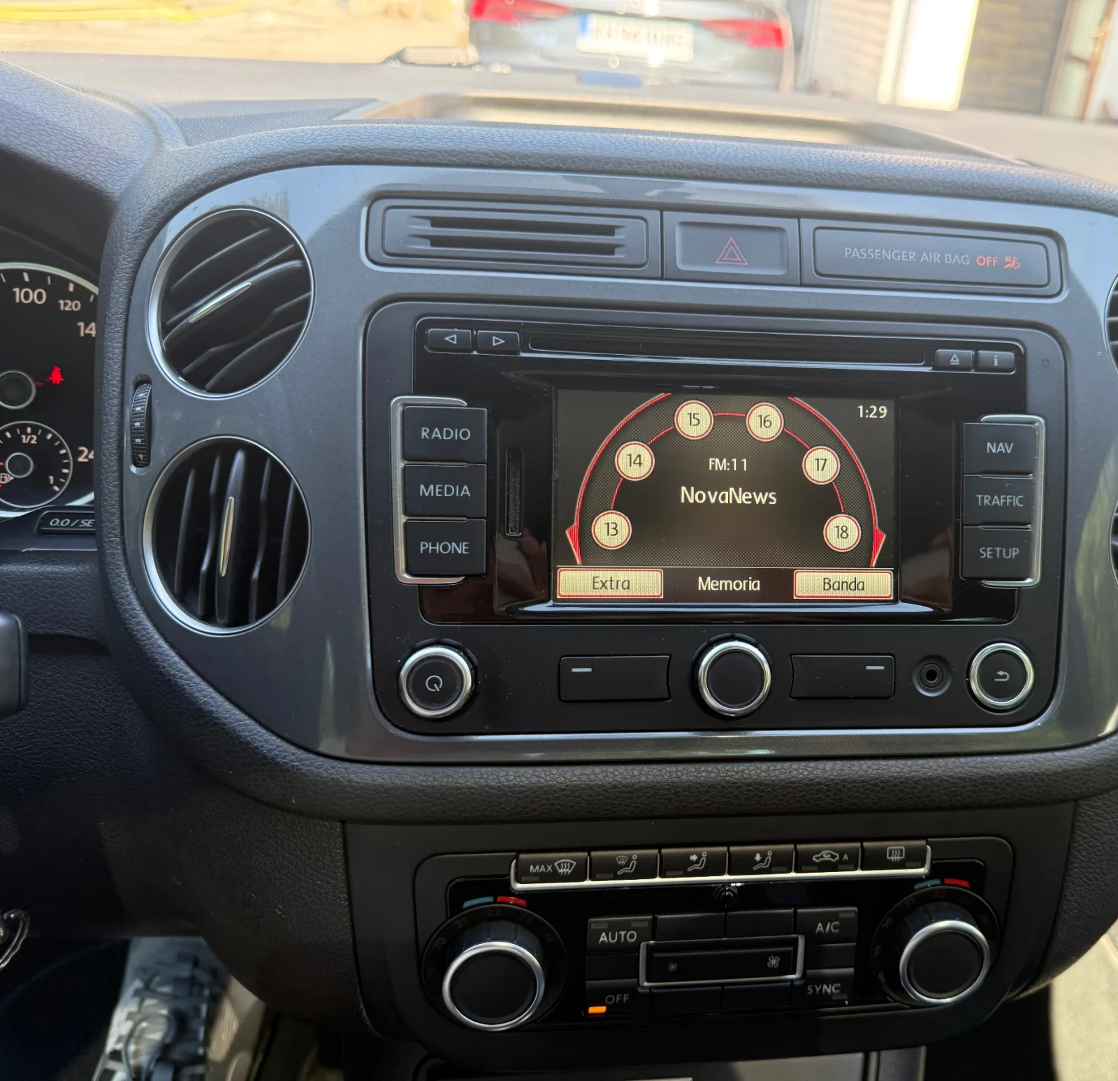VW Tiguan 2.0TDI* 4x4* R-line* ���������*  | Mobile.bg � ����������� 7