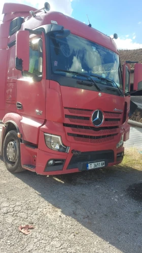 ����� �� �������� �� Mercedes-Benz 1842 Actros