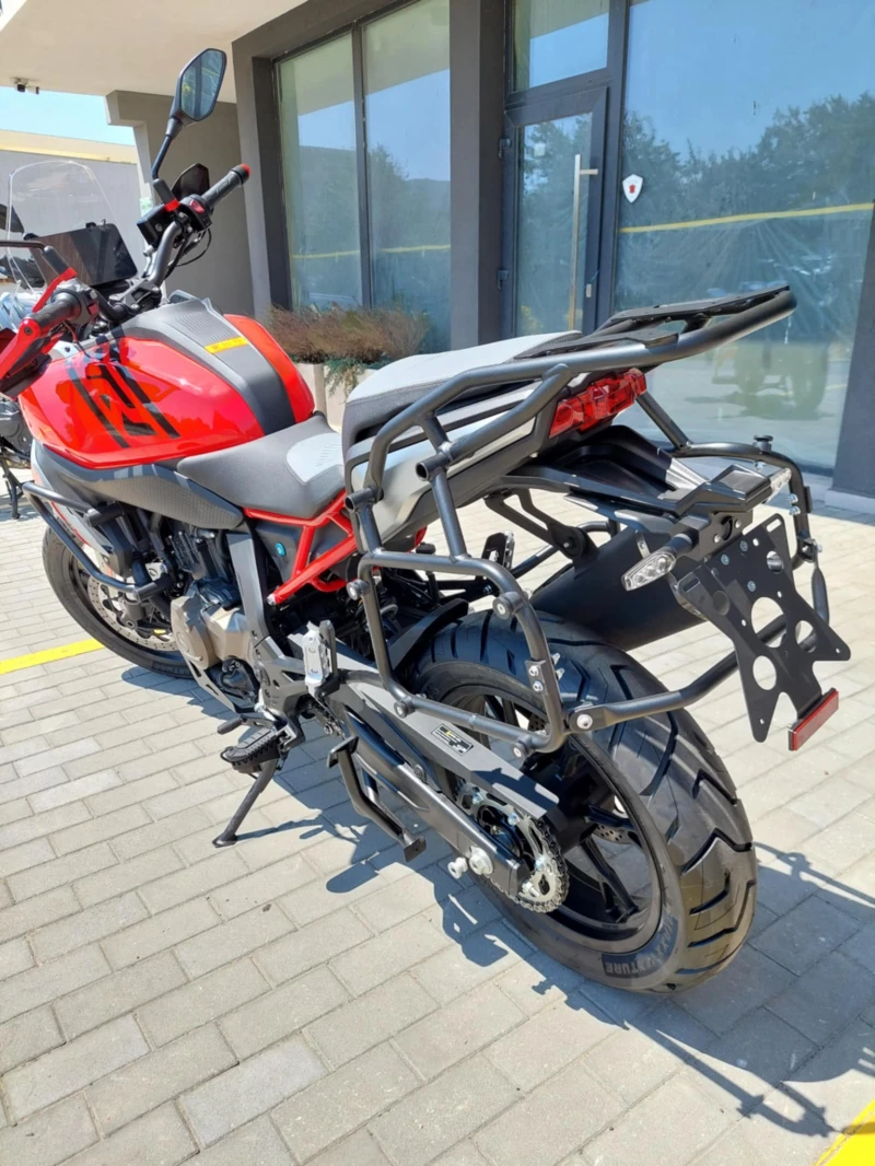 QJMotor SRT 600S, снимка 6 - Мотоциклети и мототехника - 51287284