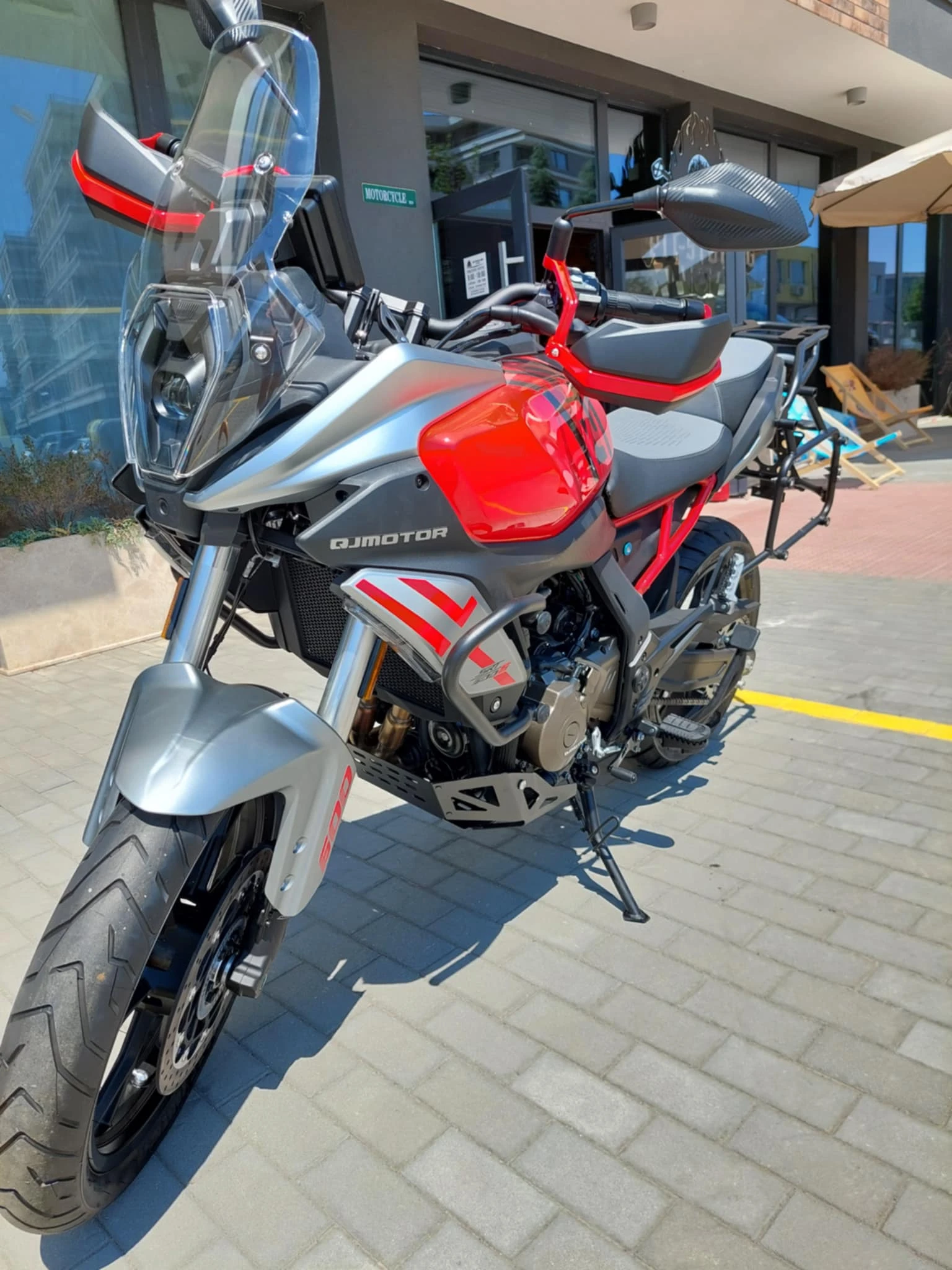 QJMotor SRT 600S  - изображение 5