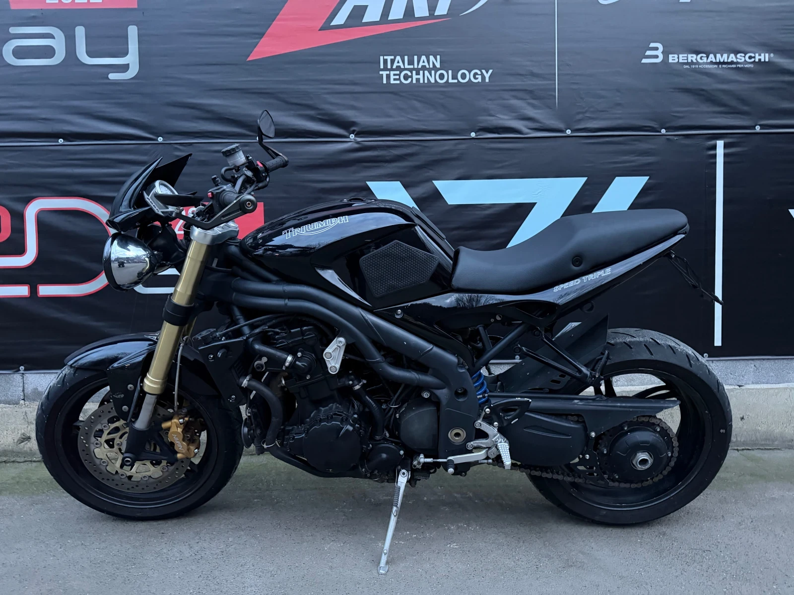 Triumph Speed Triple 1050icc - изображение 2