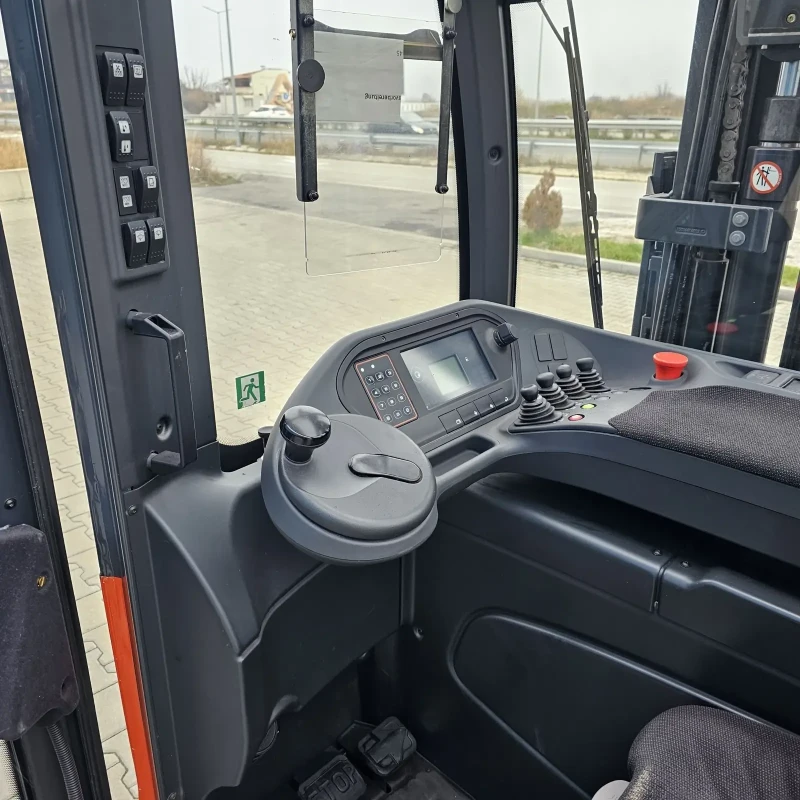 Електрокар Linde R14 2023 Батерия внос от Германия, снимка 8 - Индустриална техника - 52857361