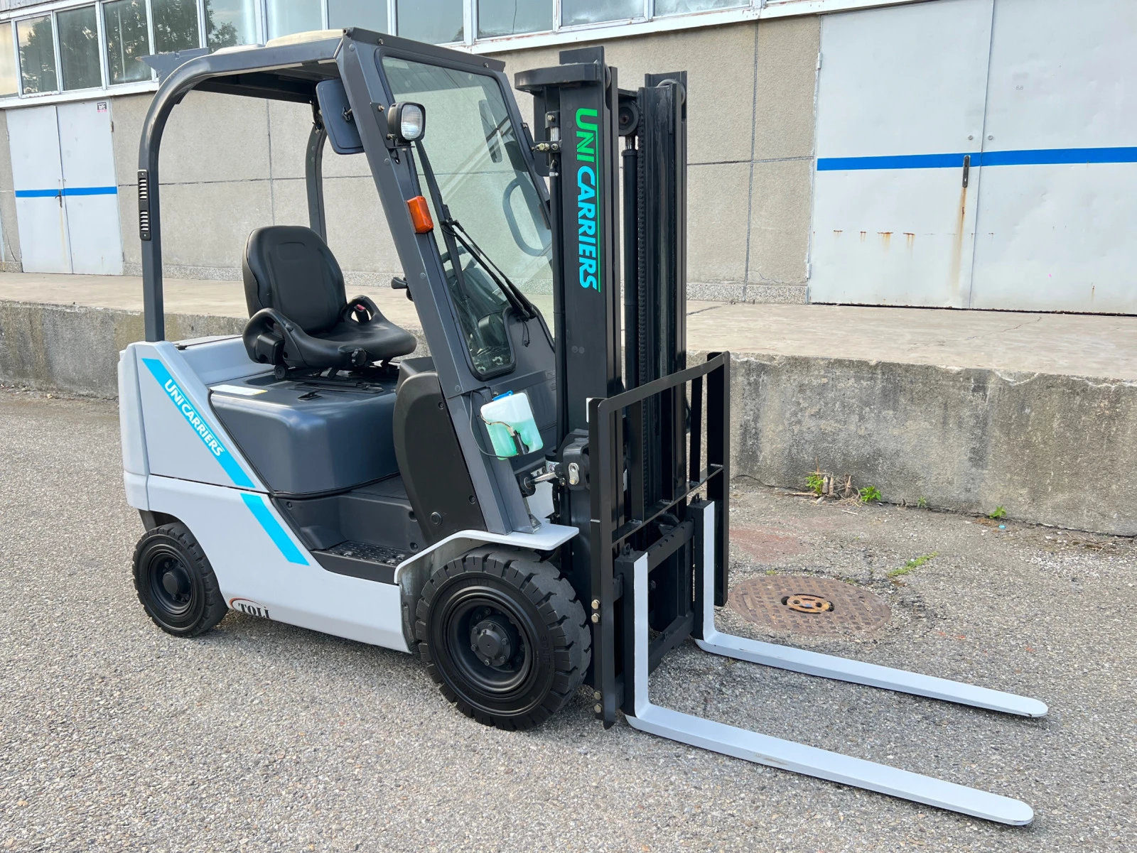  UniCarriers  / /   | Mobile.bg   7