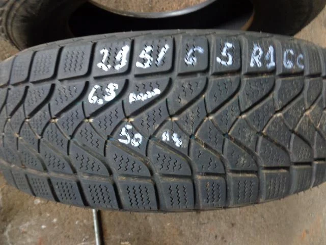 Гуми Зимни 215/65R16, снимка 5 - Гуми и джанти - 20269008