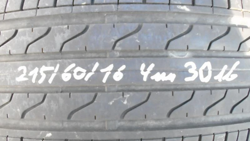 Гуми Летни 215/60R16, снимка 1 - Гуми и джанти - 22368371