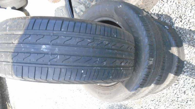 Гуми Летни 215/60R16, снимка 5 - Гуми и джанти - 22368371